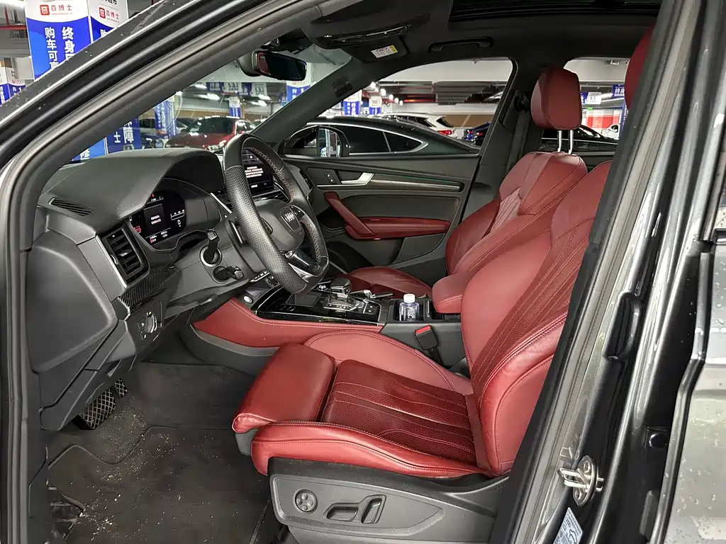 Audi Q5L Sportback — фото 7