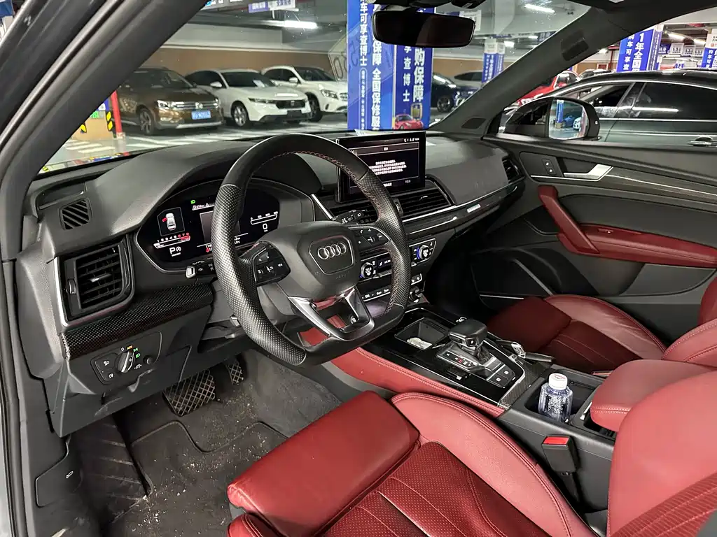 Audi Q5L Sportback — фото 8