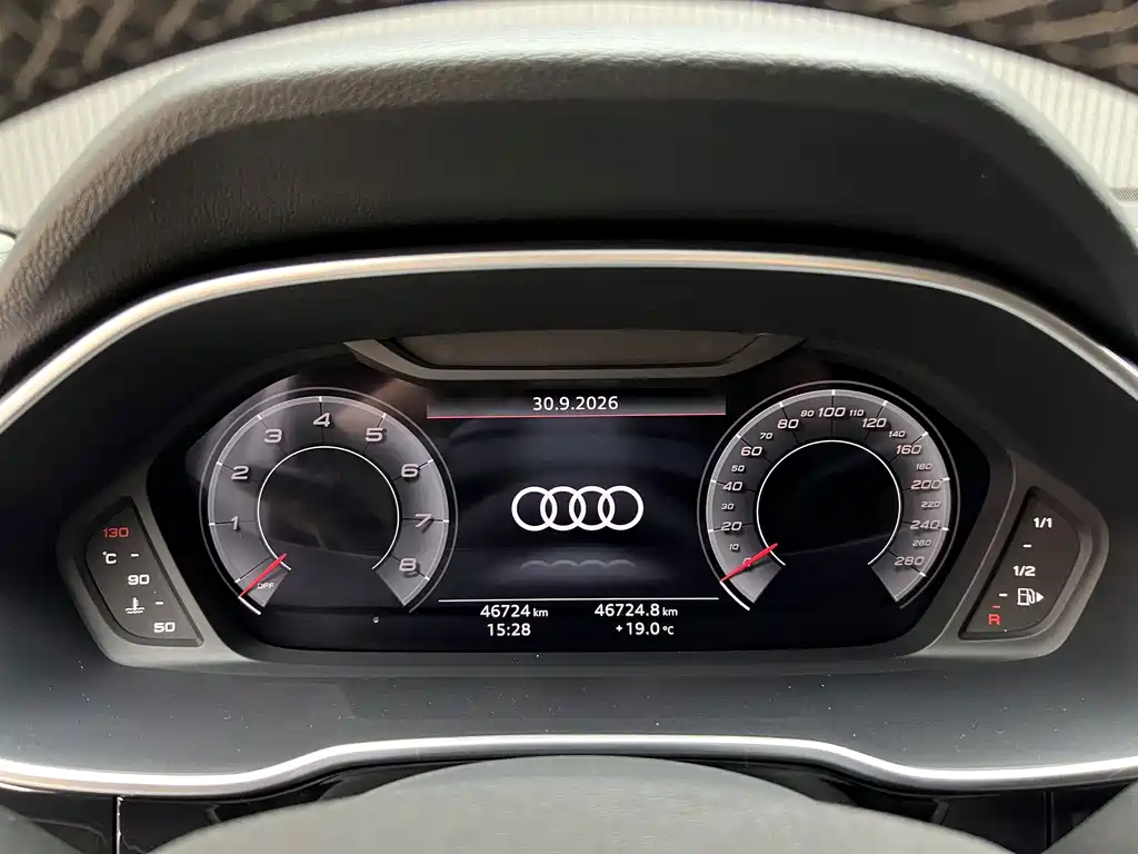 Audi Q3 — фото 5
