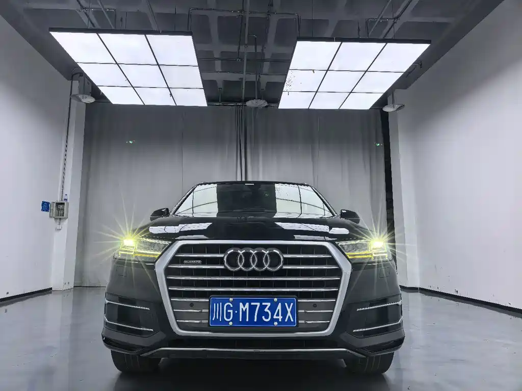 Audi Q7 — фото 2