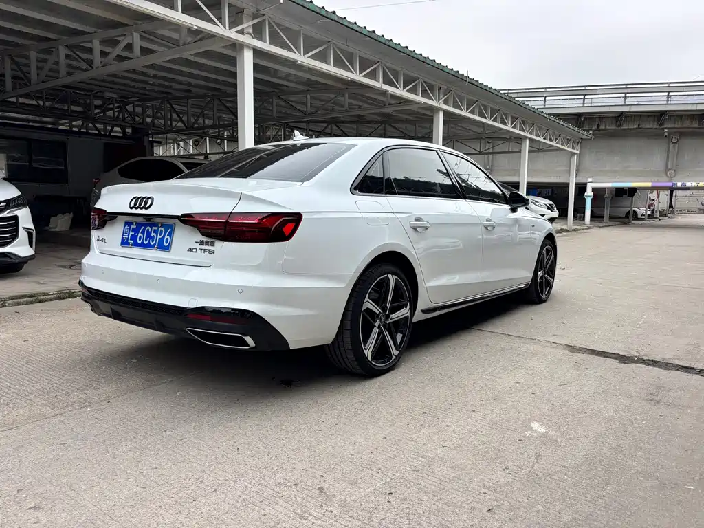 Audi A4L — фото 16