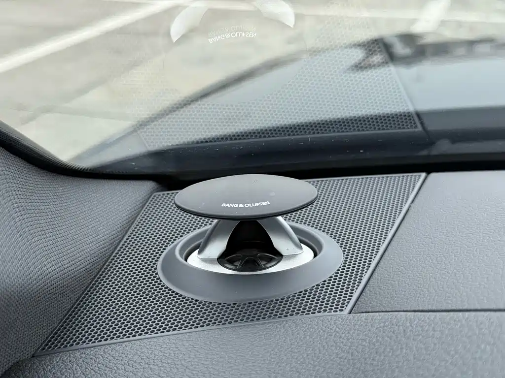 Audi A6L — фото 14