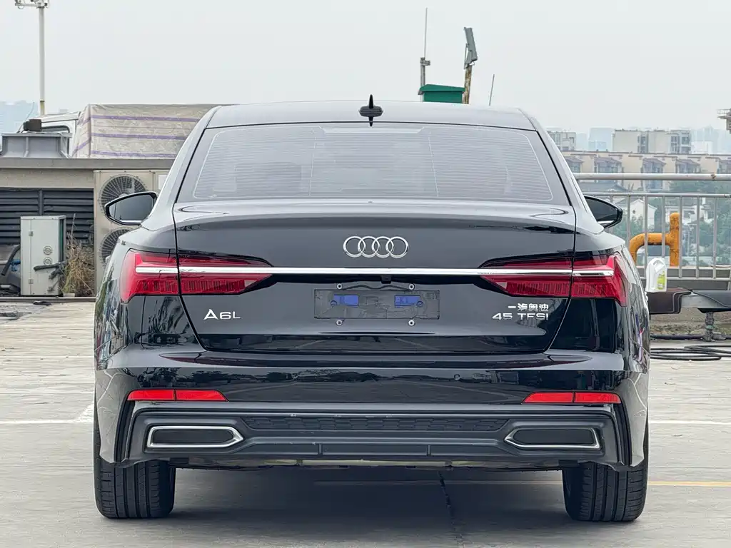 Audi A6L — фото 4