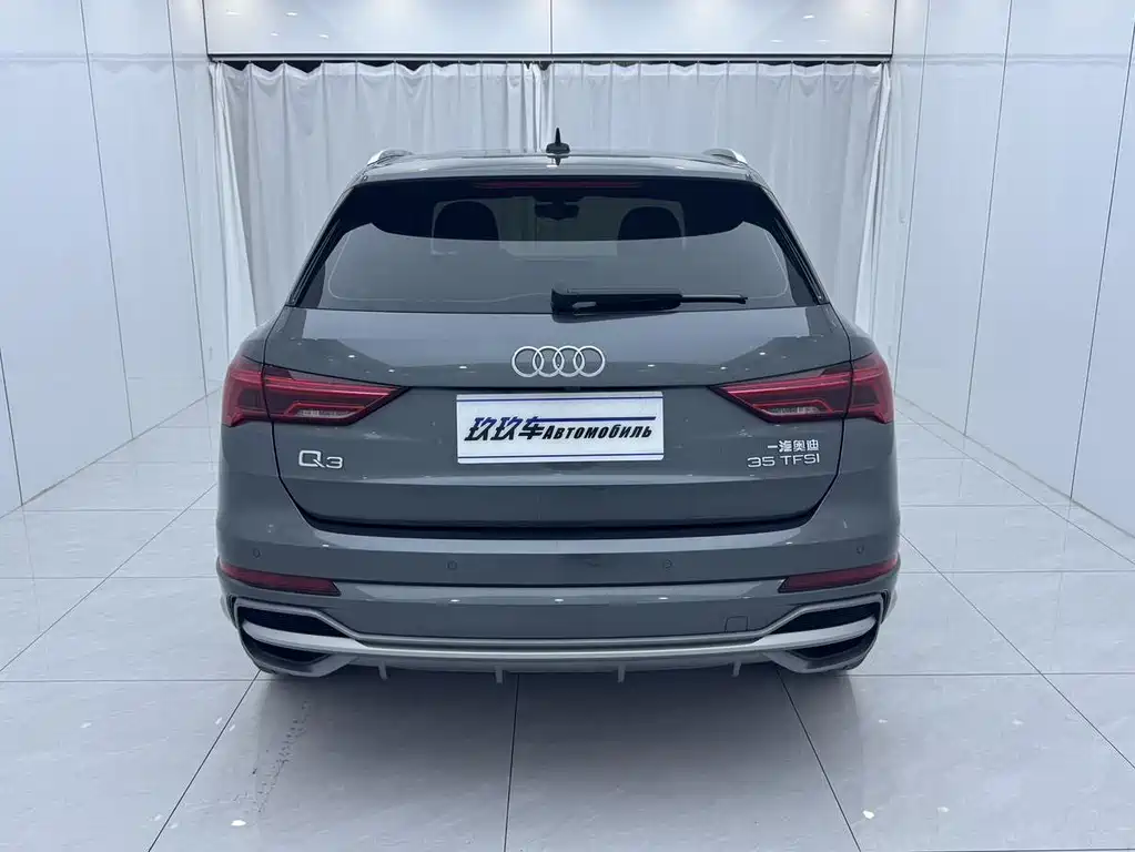Audi Q3 — фото 5
