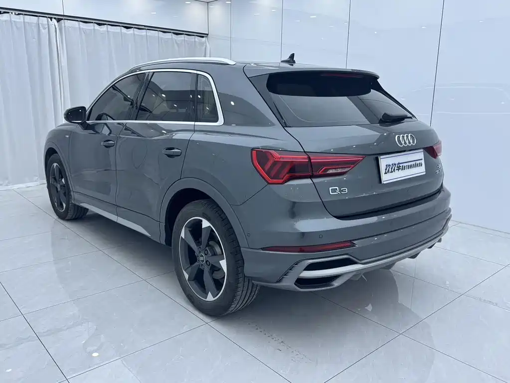 Audi Q3 — фото 6