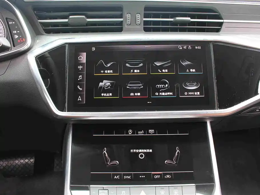 Audi A6L — фото 10