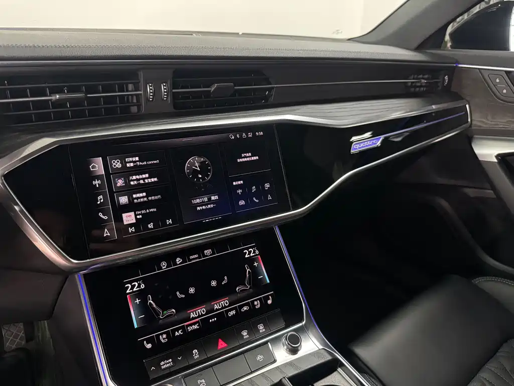 Audi A6L — фото 14