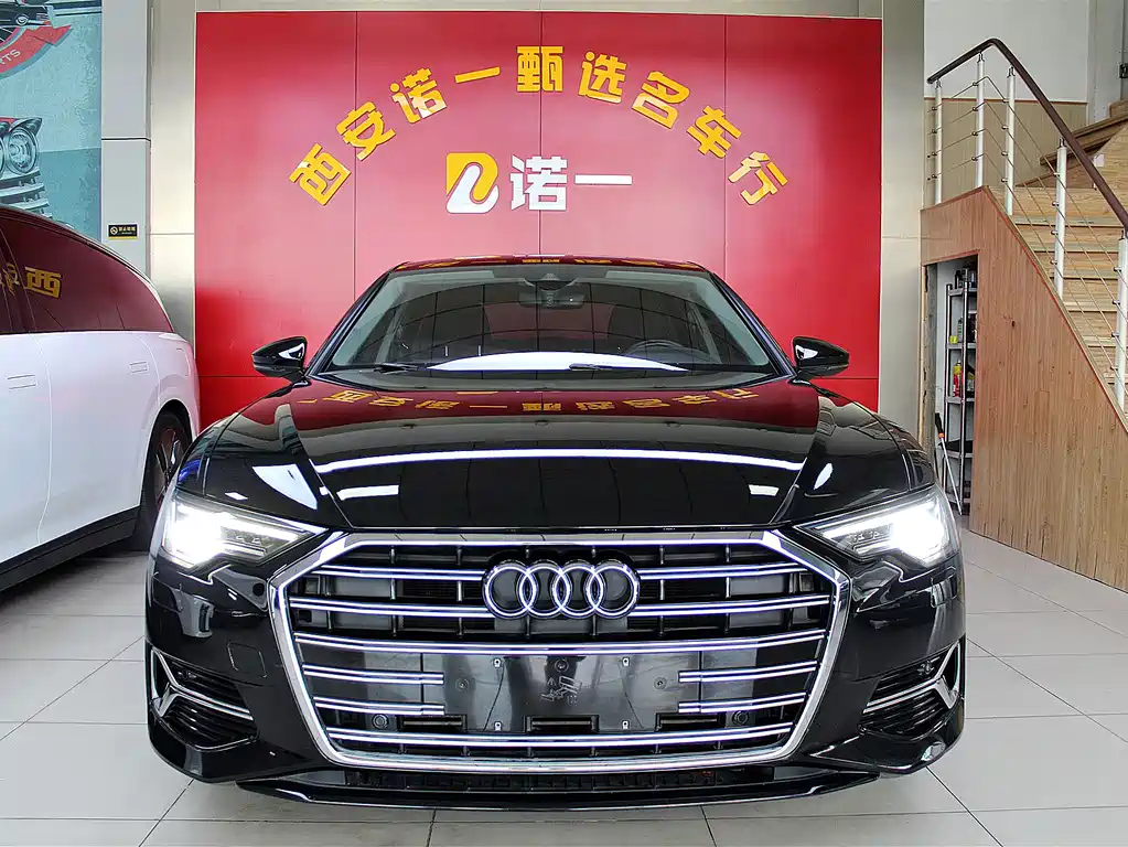 Audi A6L — фото 2