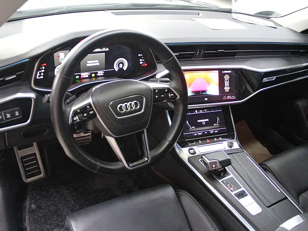 Audi A6L — фото 6
