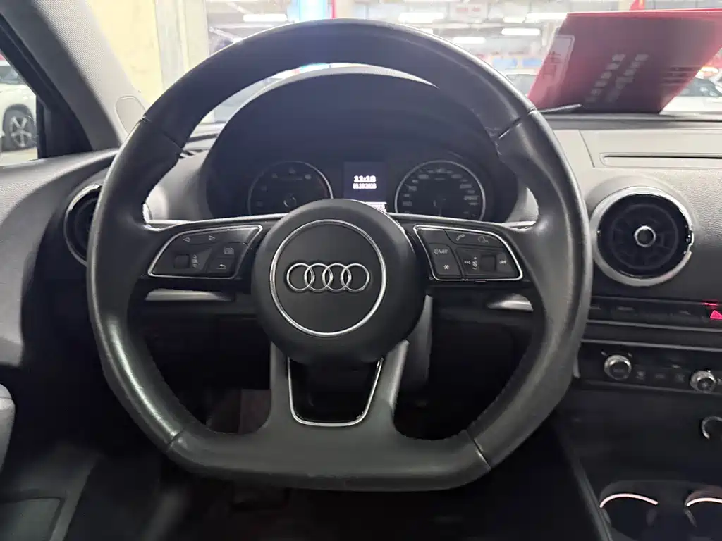 Audi A3 — фото 13