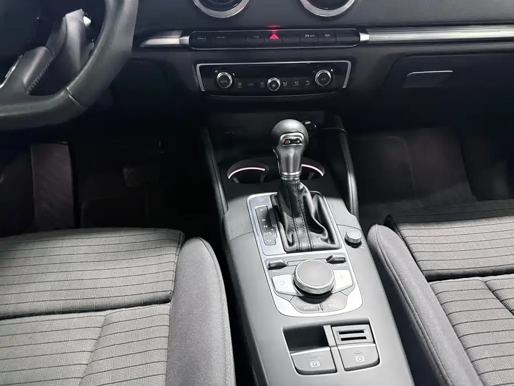 Audi A3 — фото 15
