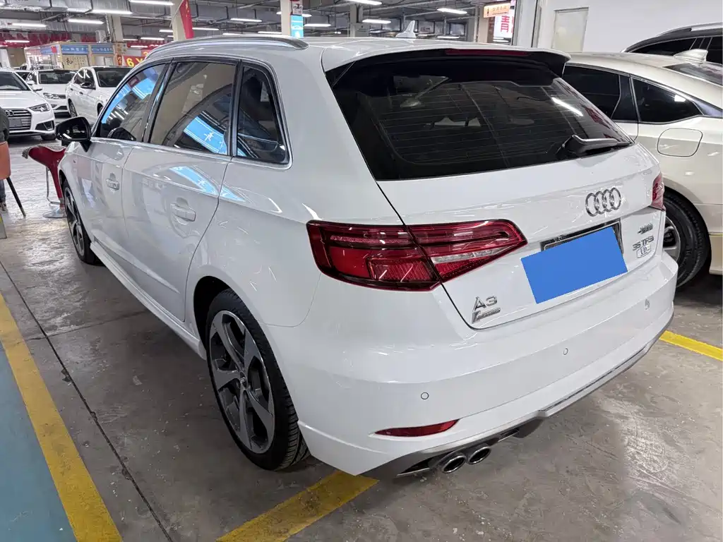 Audi A3 — фото 16