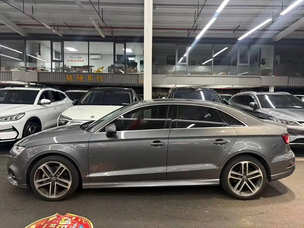 Audi A3 — фото 3