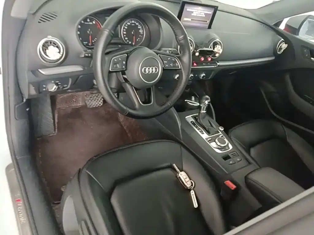 Audi A3 — фото 10