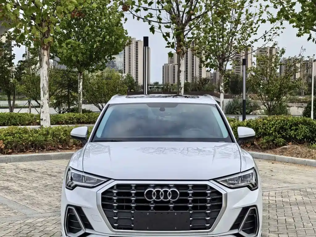 Audi Q3 — фото 2