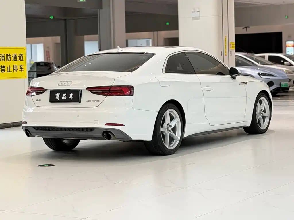 Audi A5 (Import) — фото 9