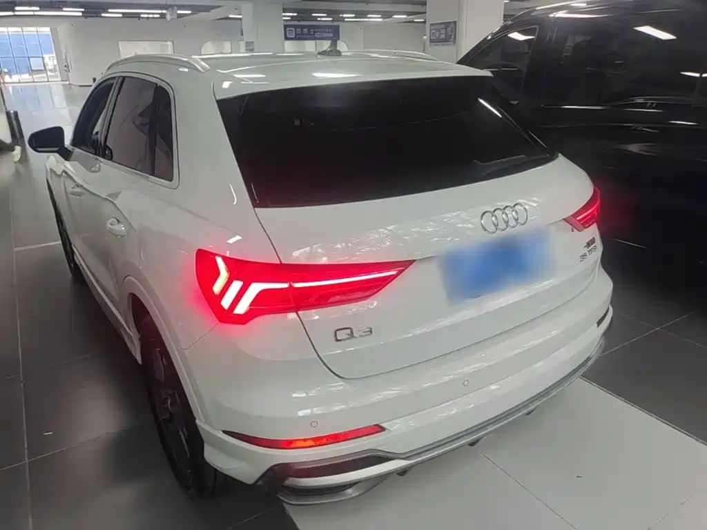 Audi Q3 — фото 5