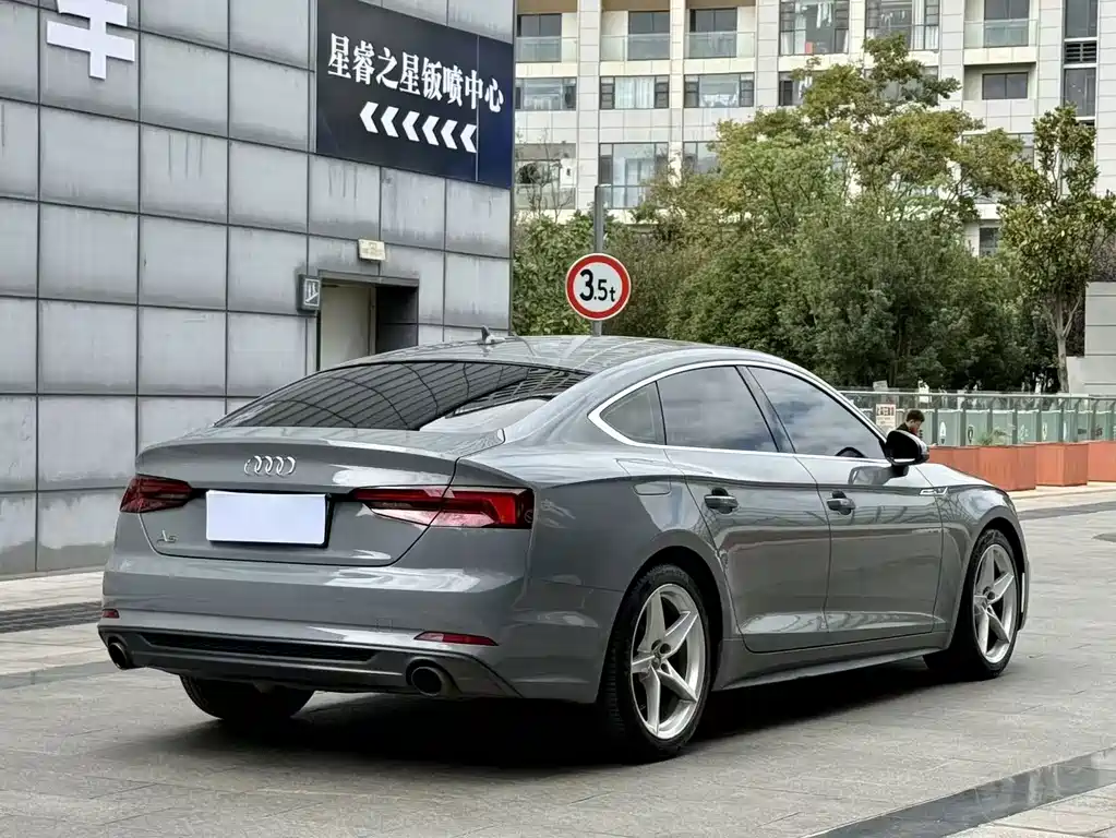 Audi A5 (Import) — фото 9