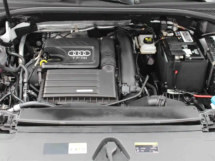 Audi Q3 — фото 11