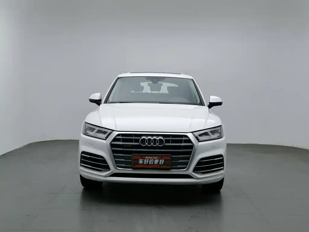 Audi Q5L — фото 3