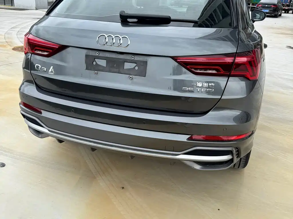 Audi Q3 — фото 4