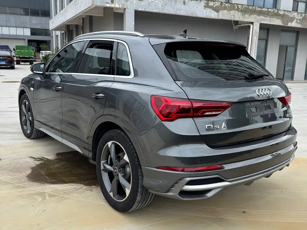 Audi Q3 — фото 6