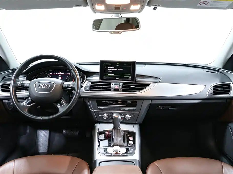 Audi A6L — фото 8
