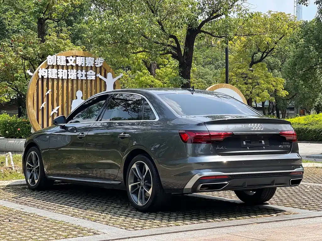 Audi A4L — фото 28