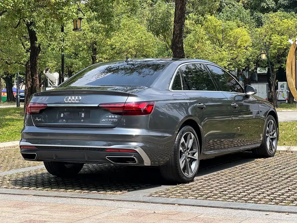 Audi A4L — фото 30