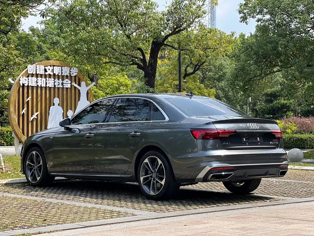 Audi A4L — фото 31