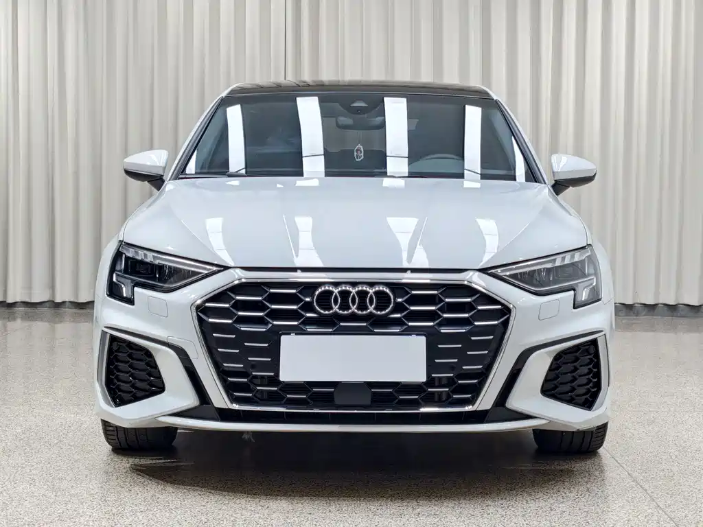 Audi A3 — фото 2