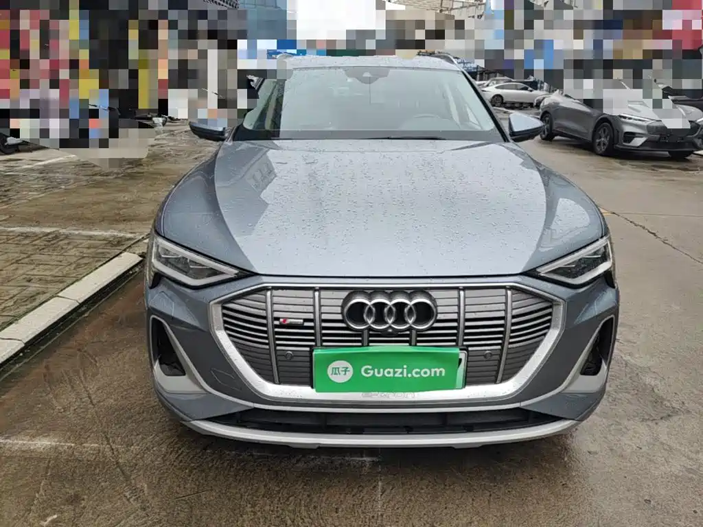 Audi e-tron — фото 3