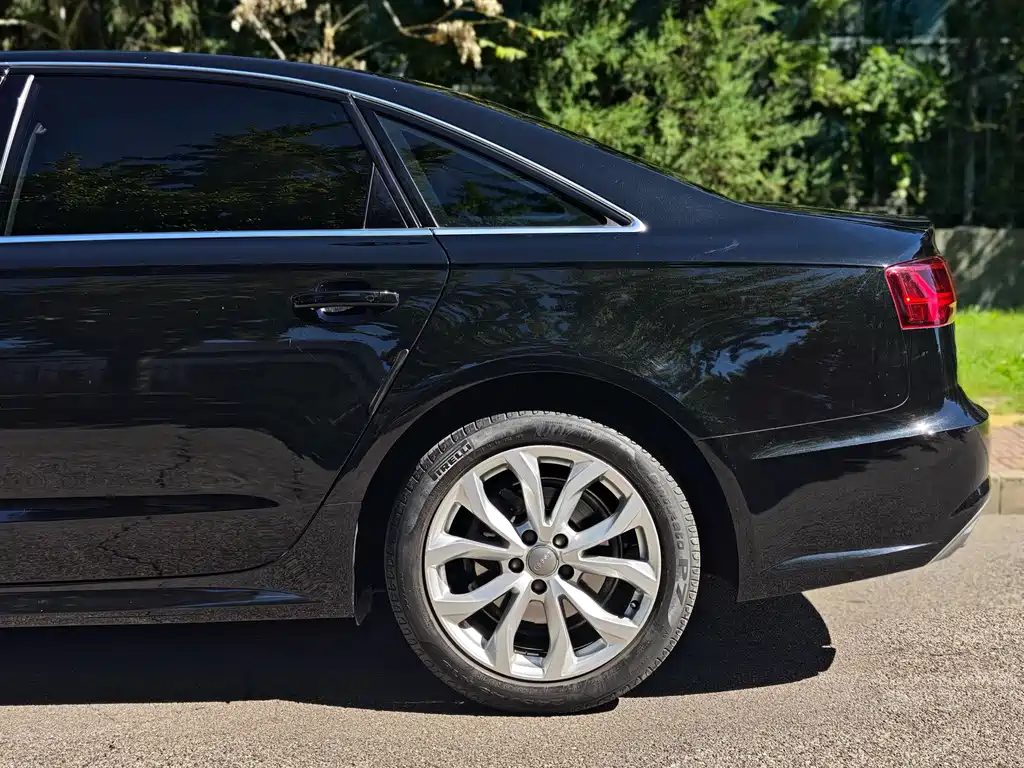 Audi A6L — фото 34