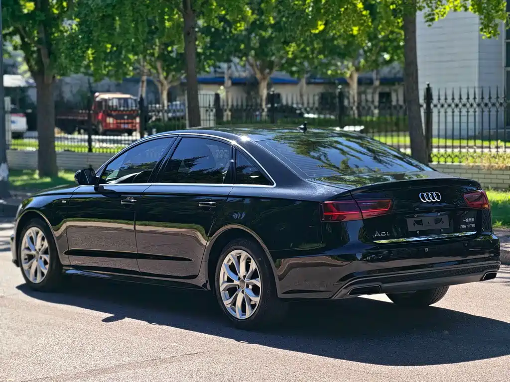 Audi A6L — фото 7