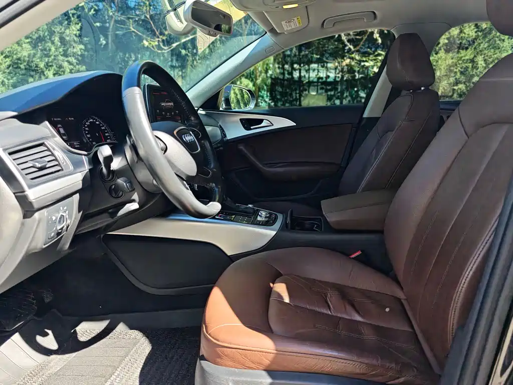 Audi A6L — фото 10