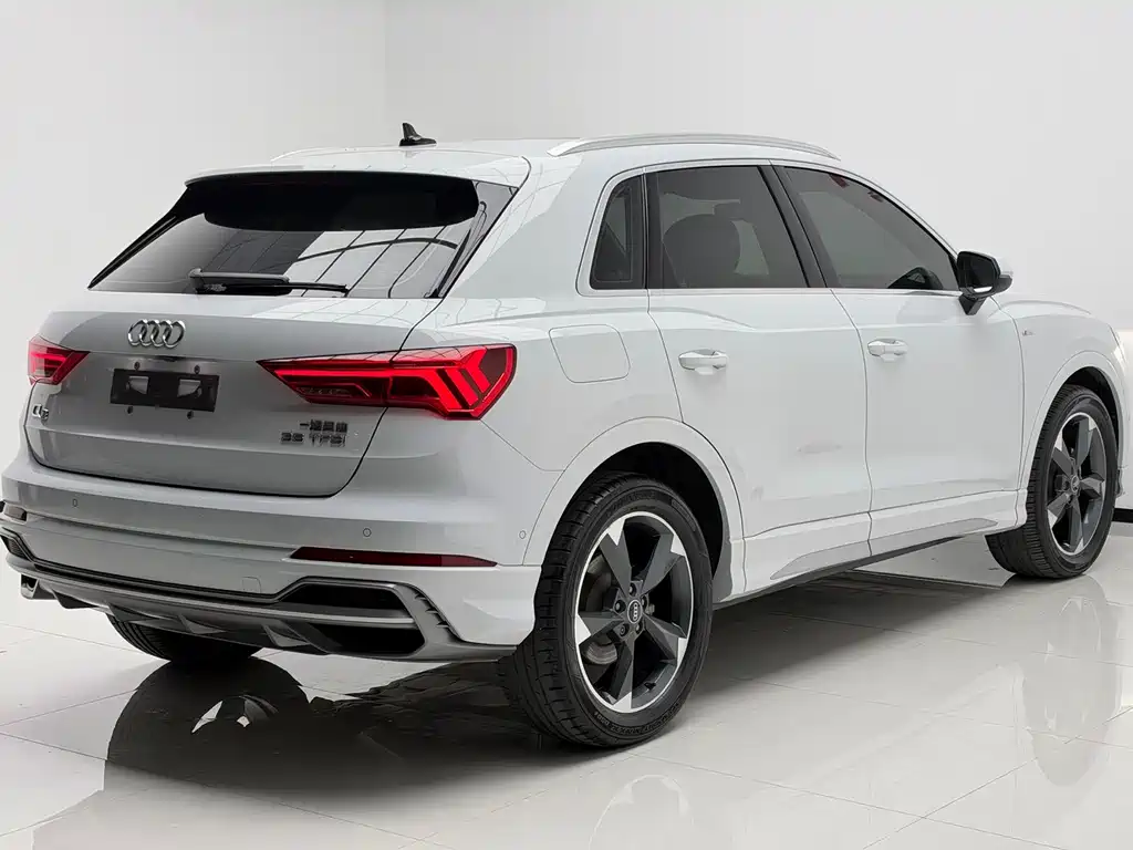 Audi Q3 — фото 4