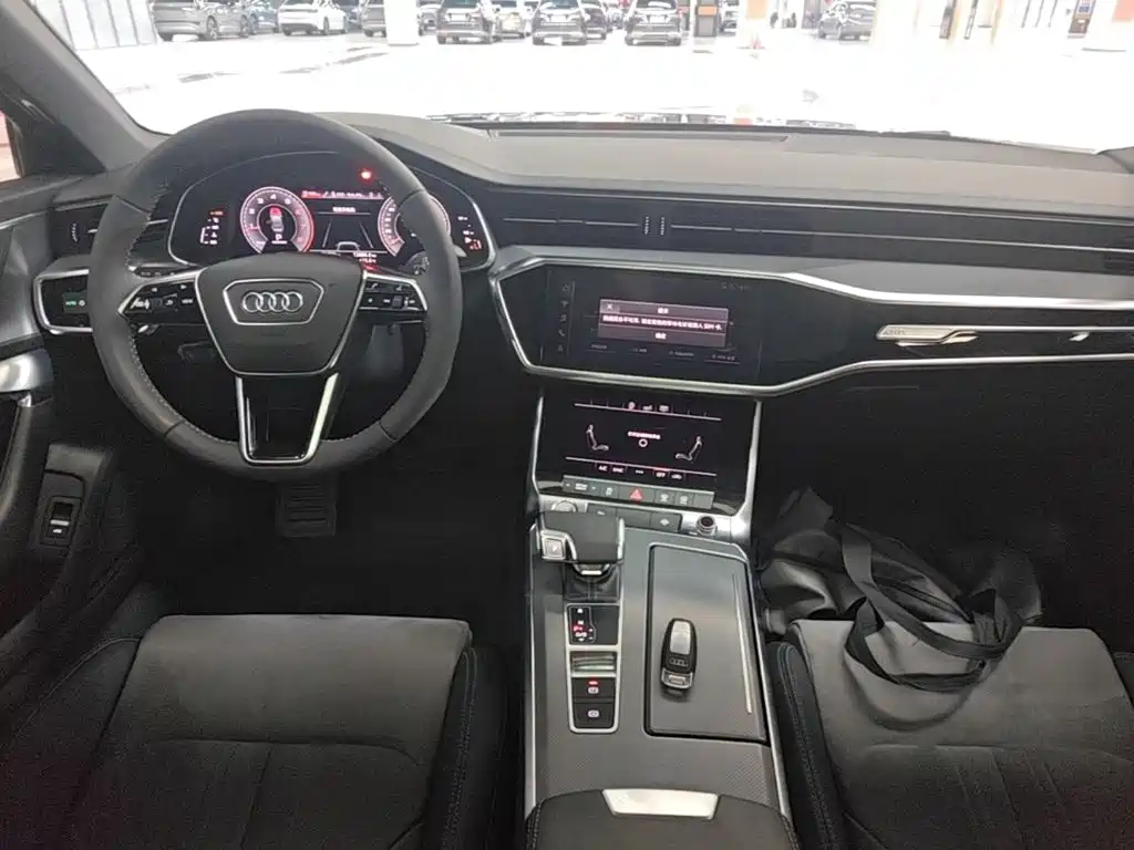 Audi A6L — фото 10