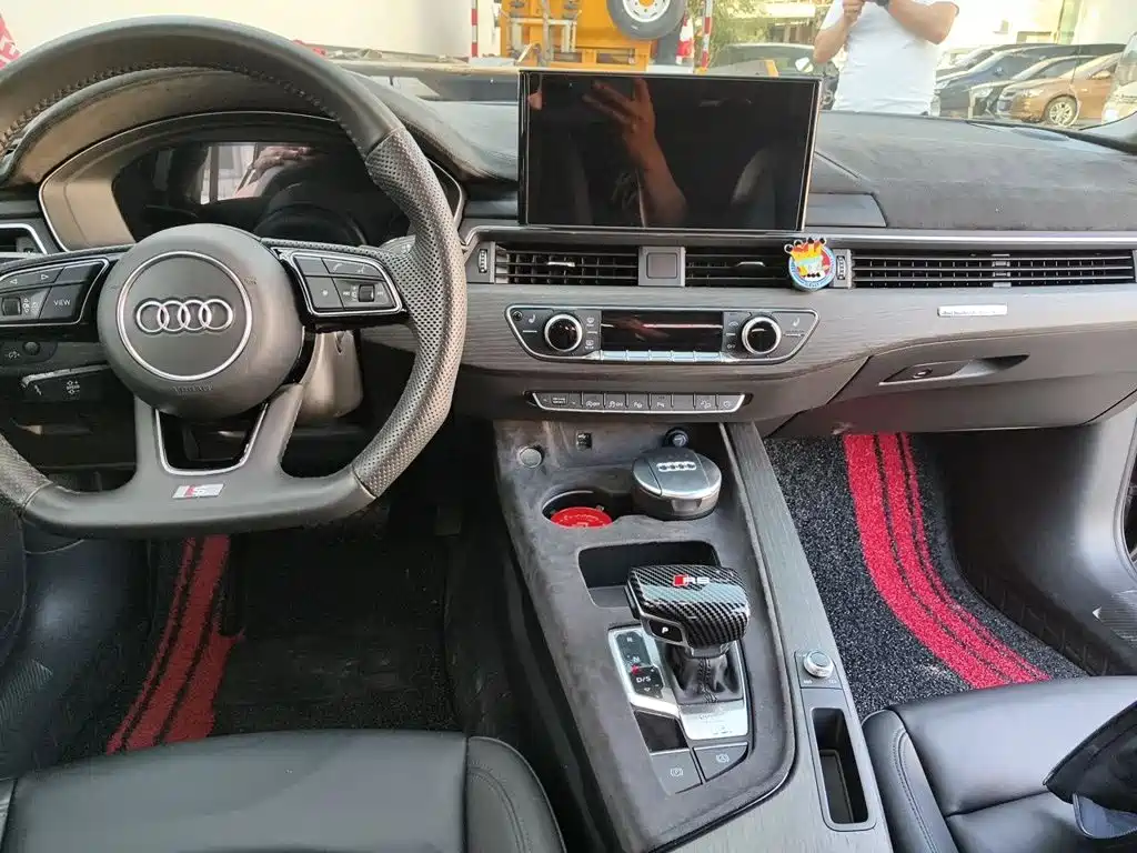Audi A4 (Import) — фото 5