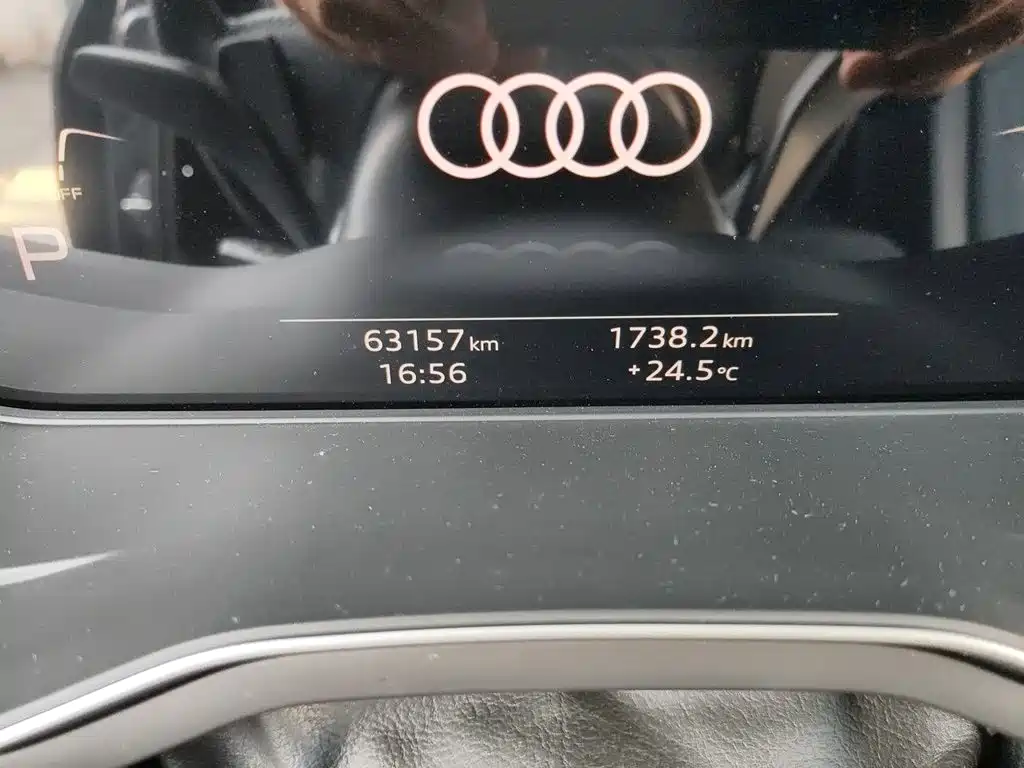 Audi A4 (Import) — фото 8