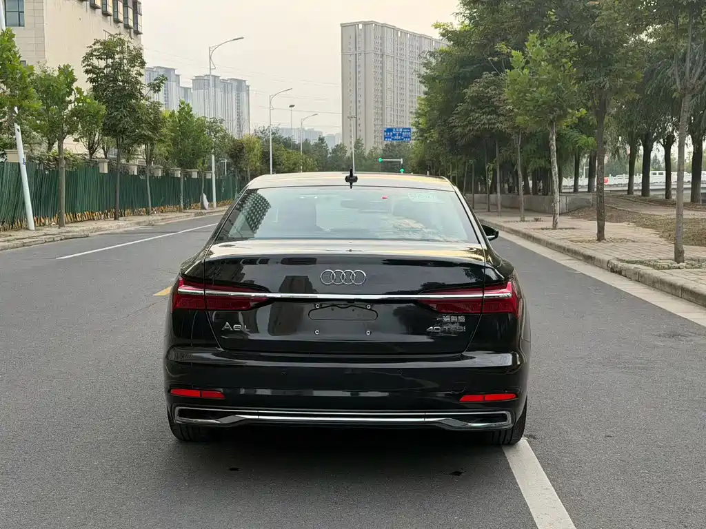 Audi A6L — фото 8