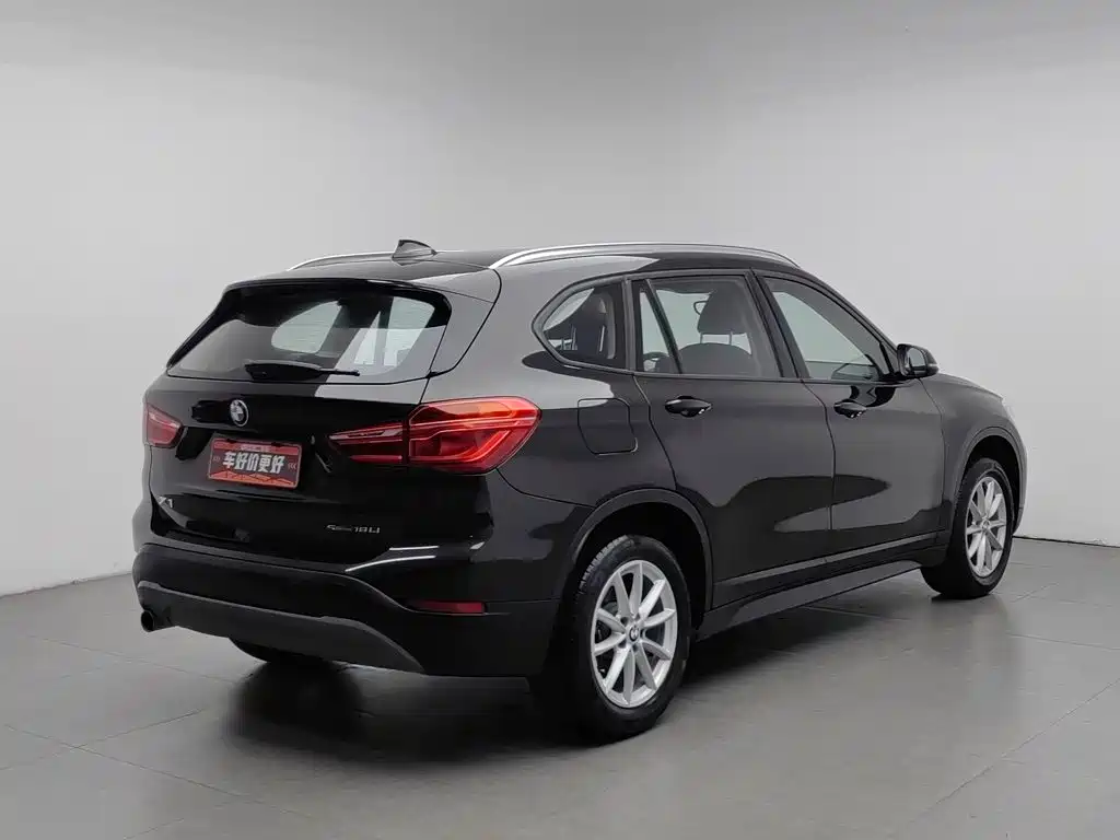 BMW X1 — фото 2