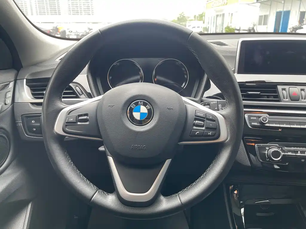 BMW X2 (Import) — фото 8