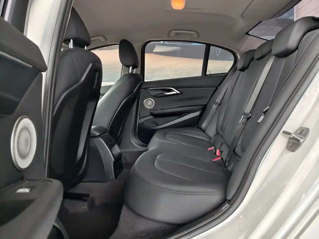 BMW 1 Series — фото 11