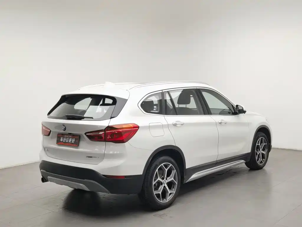BMW X1 — фото 2