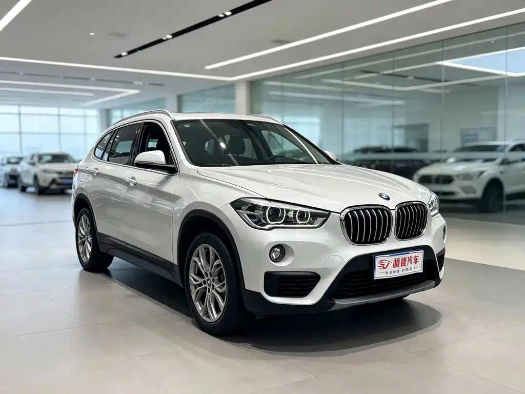 BMW X1 — фото 3