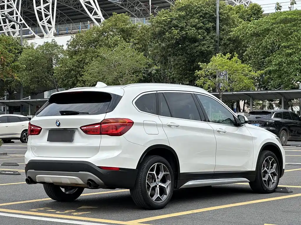 BMW X1 — фото 4