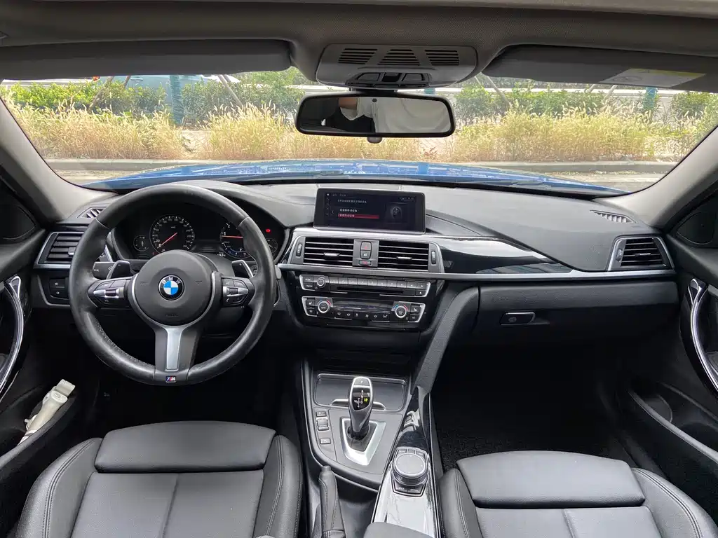 BMW 3 Series — фото 11