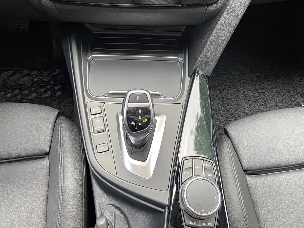 BMW 3 Series — фото 15