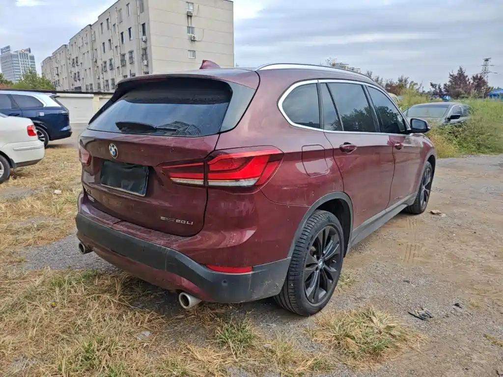 BMW X1 — фото 7