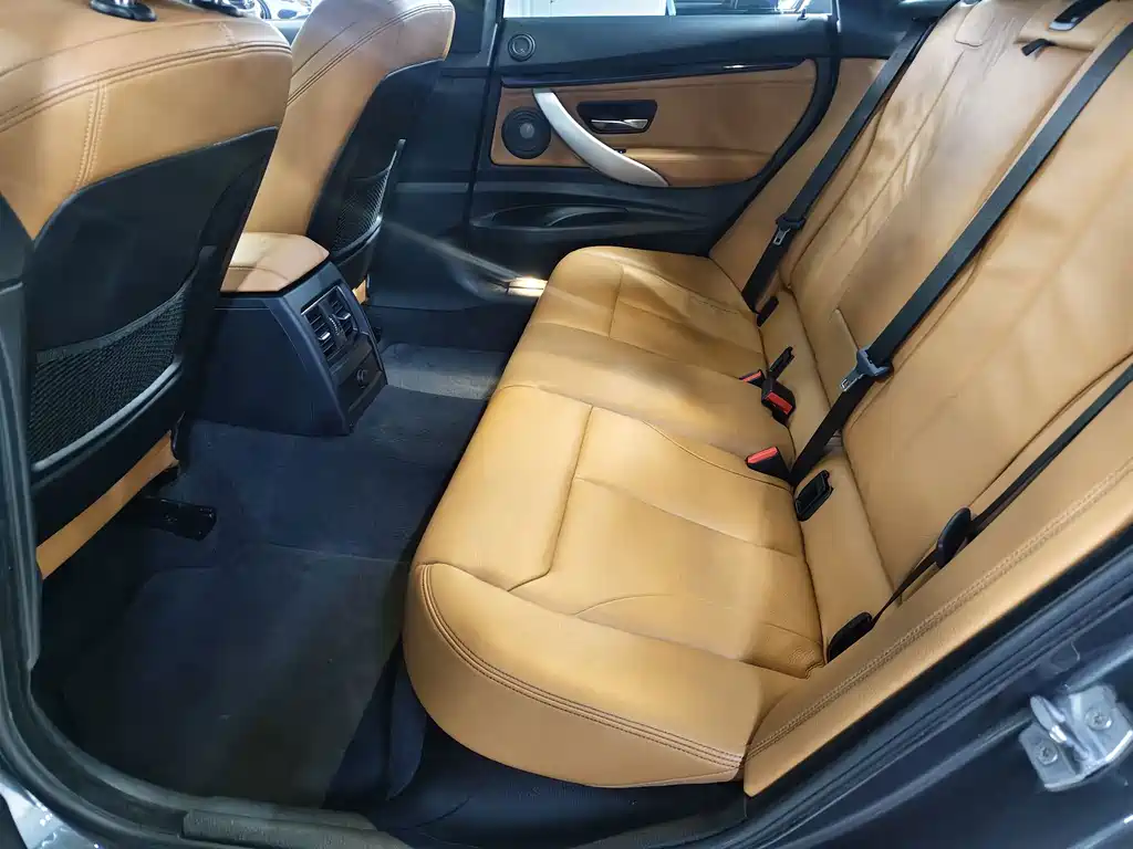 BMW 3 Series GT — фото 4